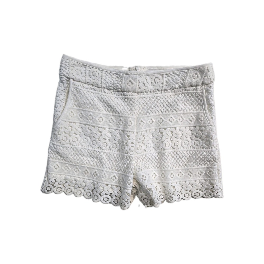 Monteau White  Lace Shorts Size L Boho Scalloped Hem Lined Cottagecore